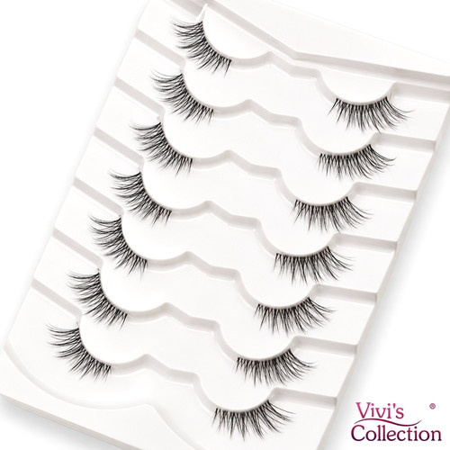 Half lashes natural - half, look